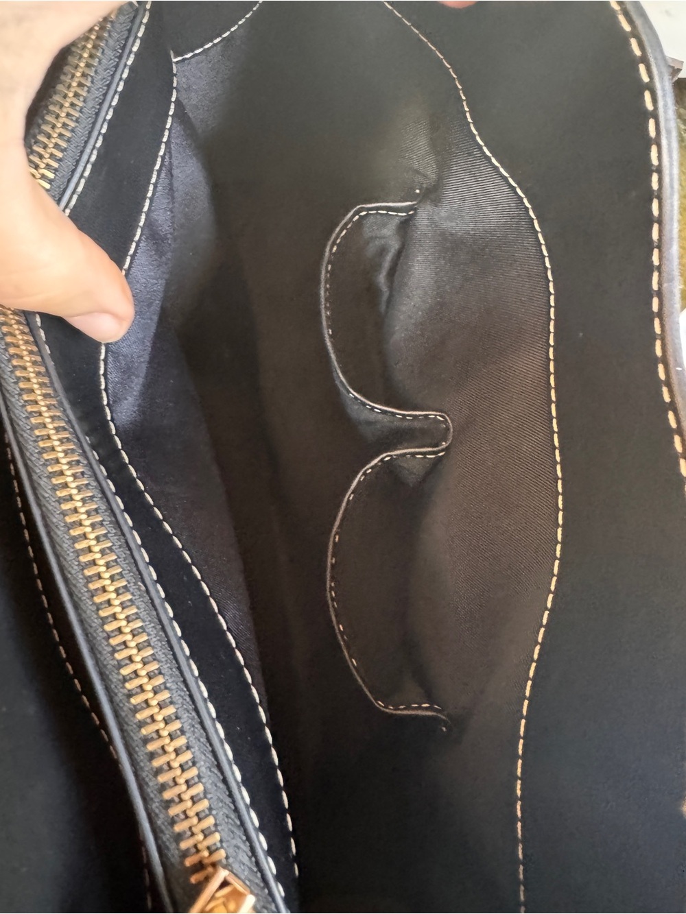Beautiful Sam Edelman EE Logo Tote - Picture 8 of 11